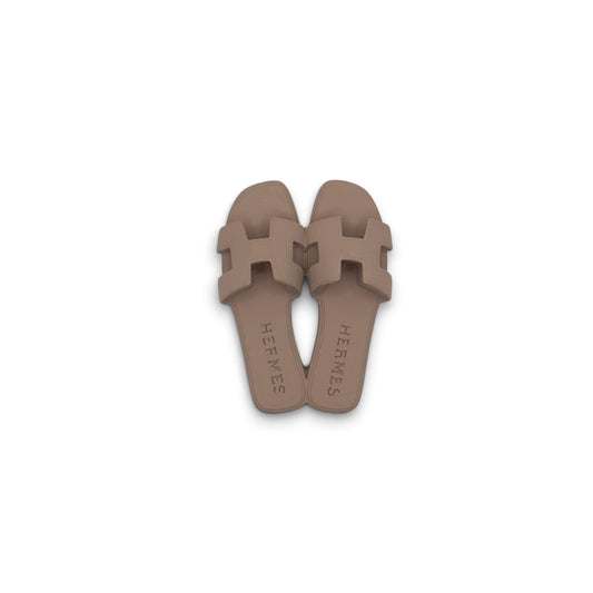 Timeless Mini Sandal - Taupe